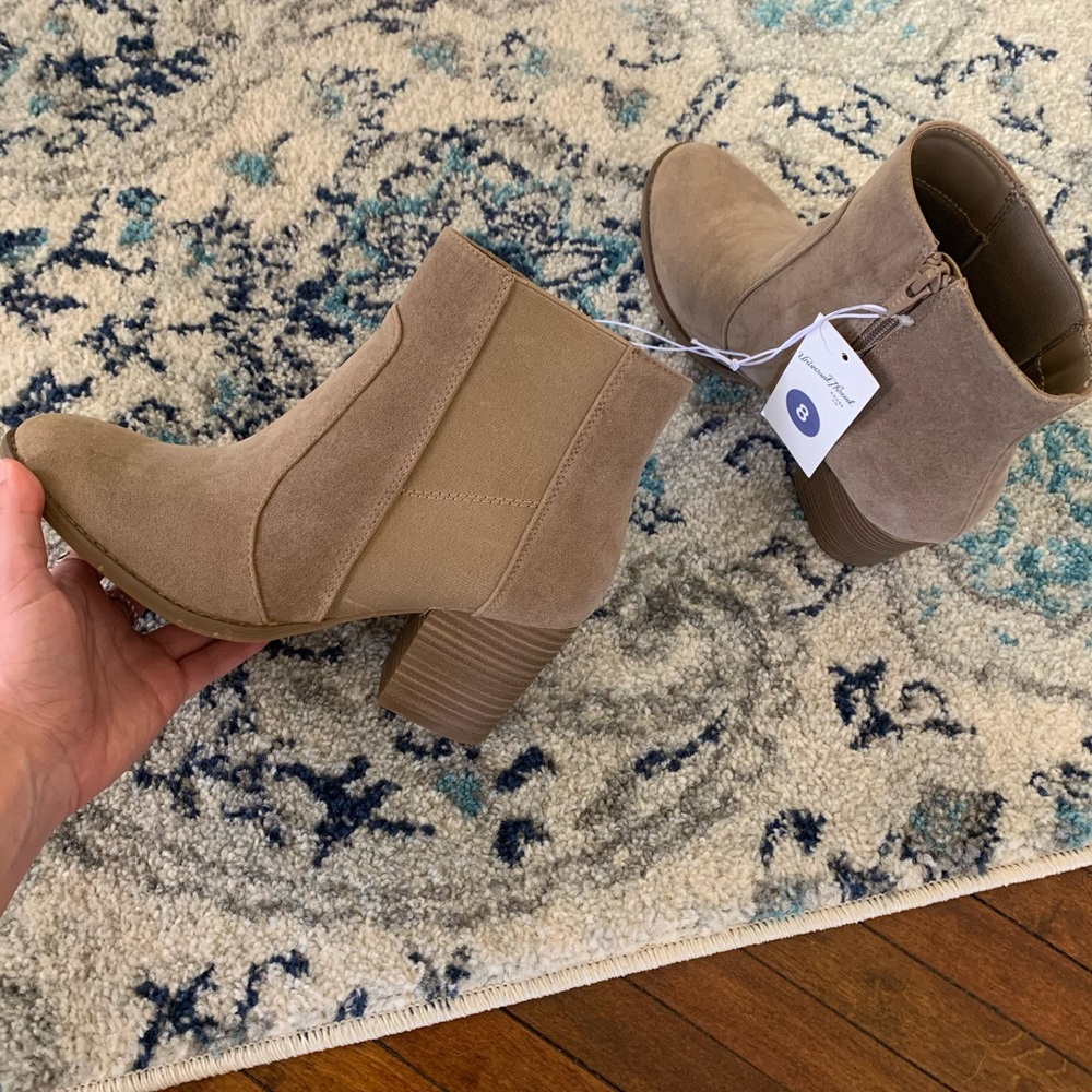 Booties - Picture 3 of 4